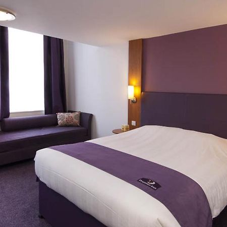 Premier Inn Cannock South Экстерьер фото