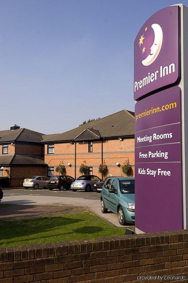 Premier Inn Cannock South Экстерьер фото