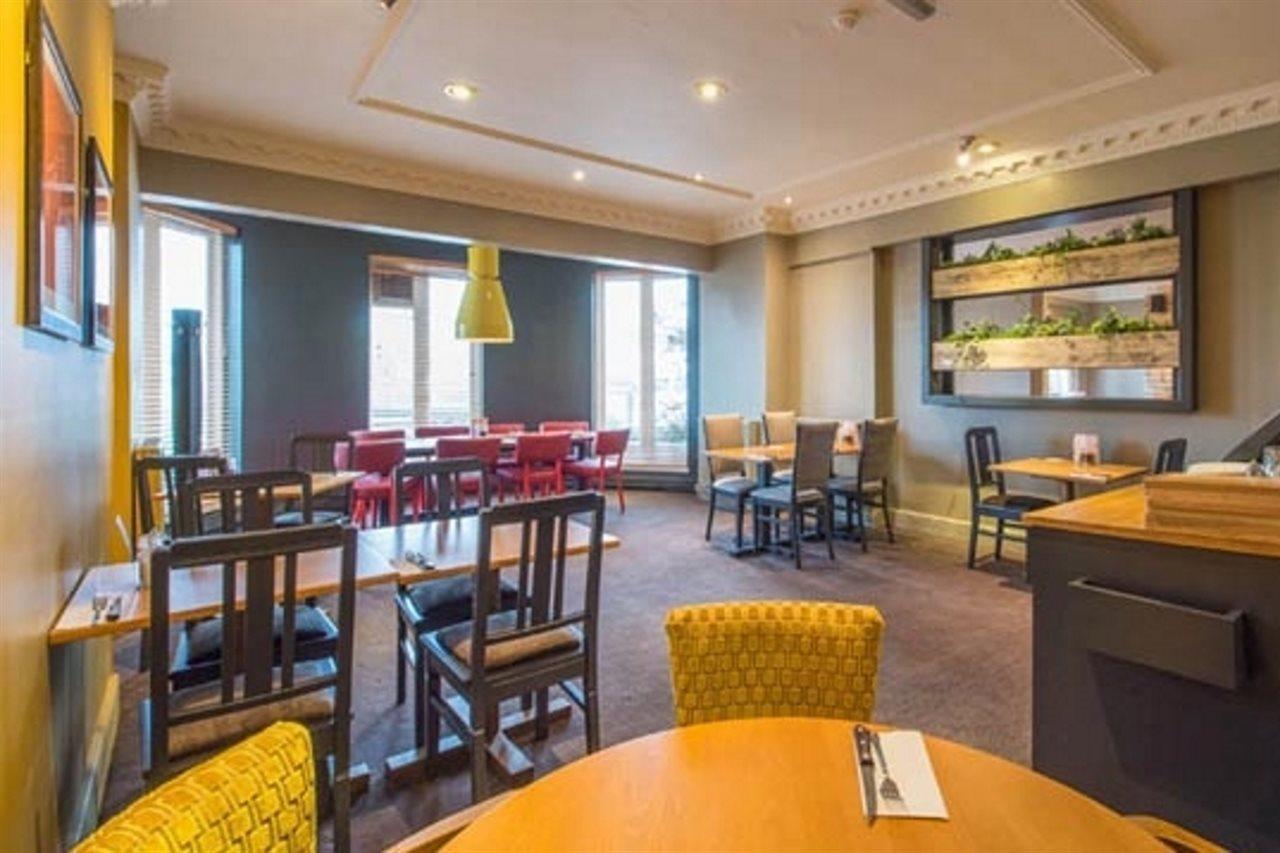 Premier Inn Cannock South Экстерьер фото