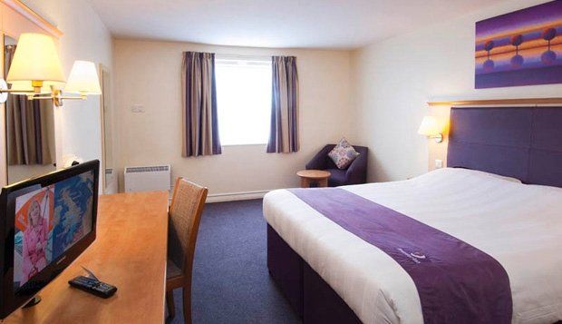 Premier Inn Cannock South Экстерьер фото